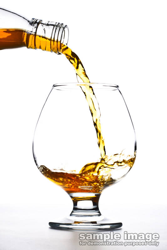 drinks-sp-009.jpg :: glass of alcohol
