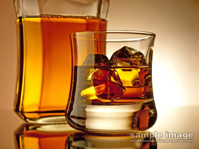 drinks-sp-023.jpg :: glass of alcohol