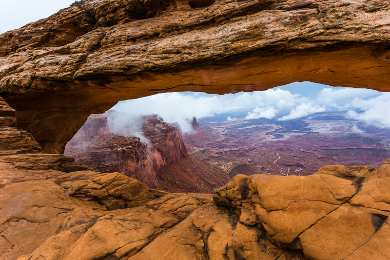 TSJ_20130909_0811(1).jpg :: Mesa Arch in the Fog- Canyonland