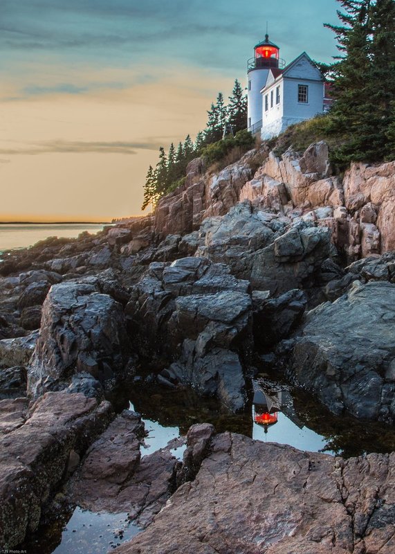 TSJ_20140909_4938.jpg :: Reflection at Bar Harbor Lighthouse Maine