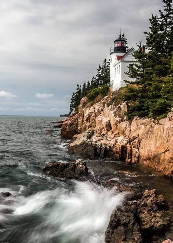 TSJ_20140911_5786.jpg :: Bar Harbor Lighthouse in Acadia National Park