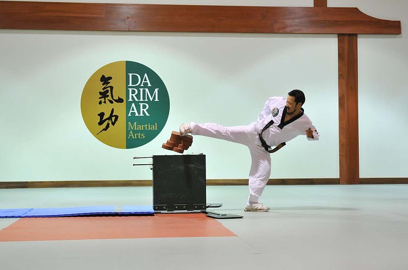 Yongin Univ Demo_0794444.jpg :: Tae Kwon Do Demonstration