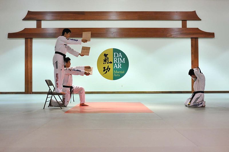 Yongin Univ Demo_0794447.jpg :: Tae Kwon Do Demonstration