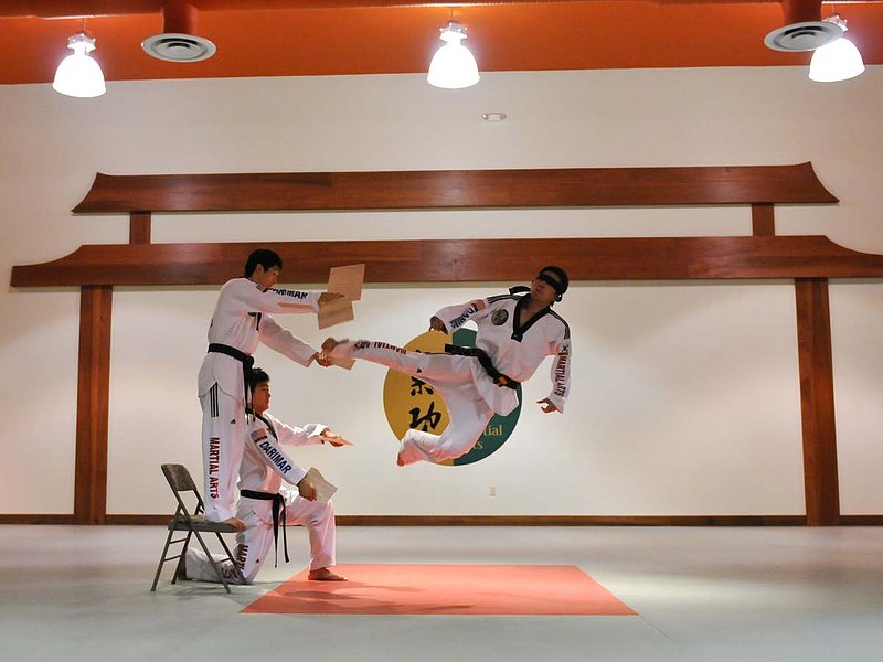 Yongin Univ Demo_0794451.jpg :: Tae Kwon Do Demonstration