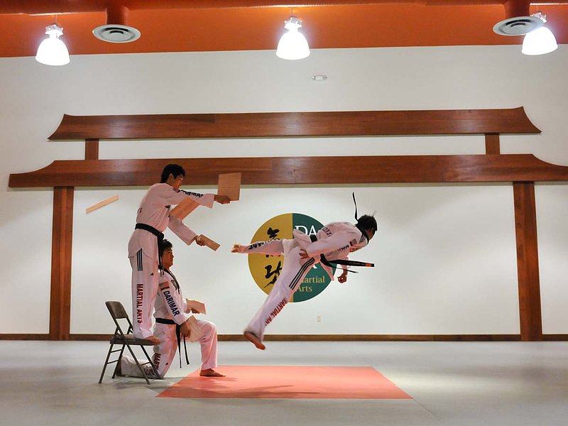 Yongin Univ Demo_0794452.jpg :: Tae Kwon Do Demonstration