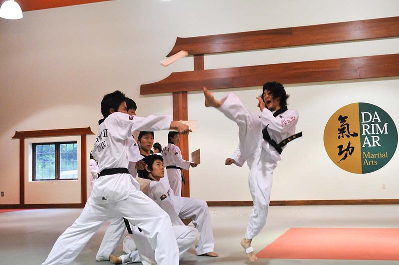 Yongin Univ Demo_0794815.jpg :: Tae Kwon Do Demonstration