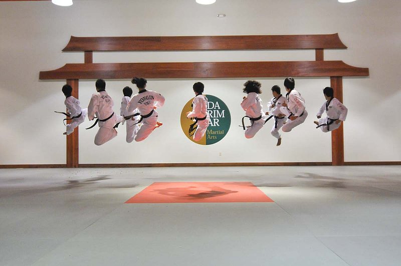 Yongin Univ Demo_0794861.jpg :: Tae Kwon Do Demonstration