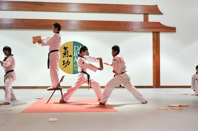 Yongin Univ Demo_0794876.jpg :: Tae Kwon Do Demonstration