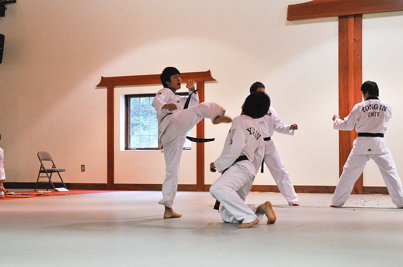Yongin Univ Demo_0794909.jpg :: Tae Kwon Do Demonstration