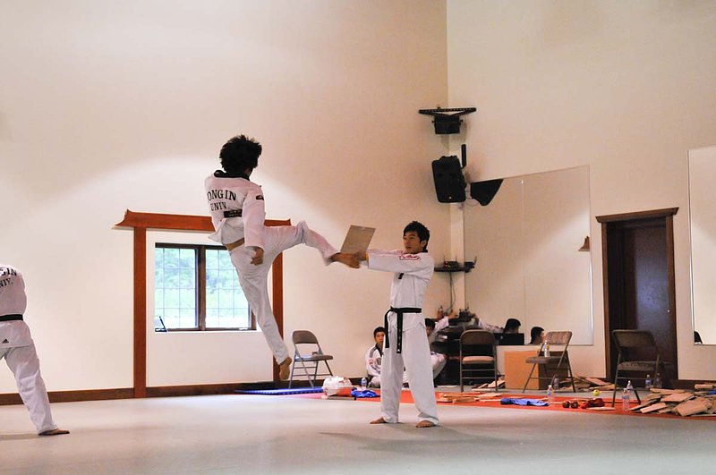 Yongin Univ Demo_0795060.jpg :: Tae Kwon Do Demonstration