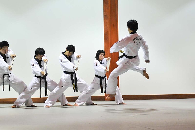 Yongin Univ Demo_0795062.jpg :: Tae Kwon Do Demonstration