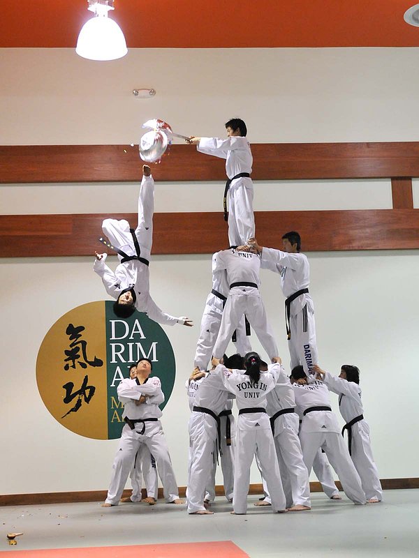Yongin Univ Demo_0795219.jpg :: Tae Kwon Do Demonstration