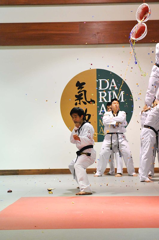 Yongin Univ Demo_0795227.jpg :: Tae Kwon Do Demonstration