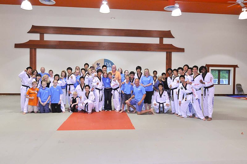 Yongin Univ Demo_0795240.jpg :: Tae Kwon Do Demonstration
