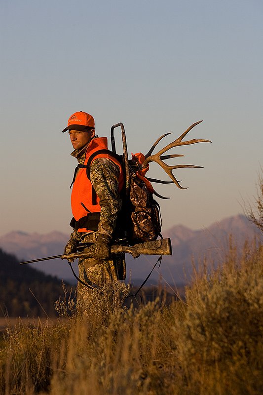 ©TC-Rifle Hunters-D90000-00182.jpg