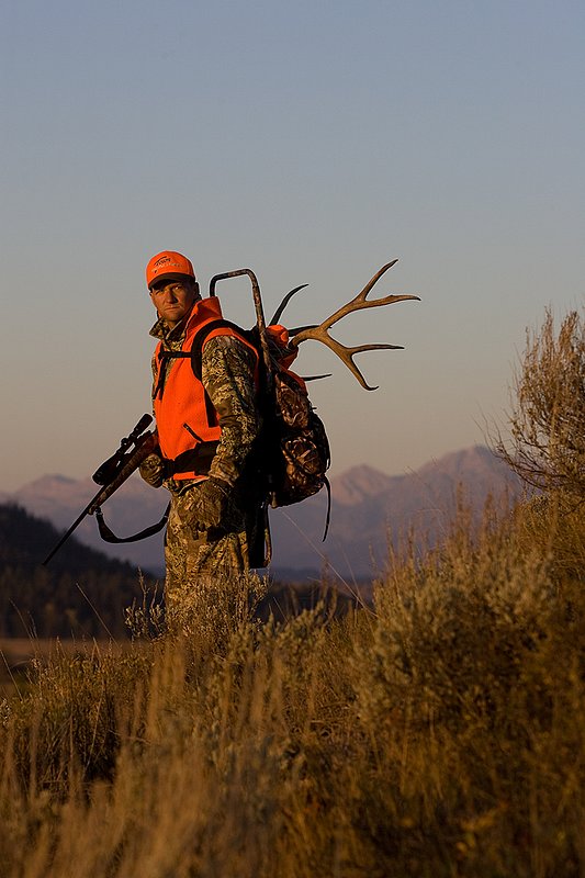 ©TC-Rifle Hunters-D90000-00186.jpg