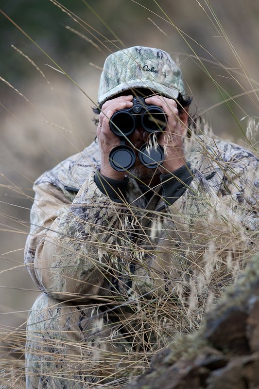 TC-Camo Hunter-D90030-00031.jpg :: Rifle Hunter wearing Cabela's Seclusion 3D-Open Country