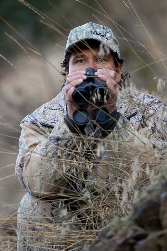 TC-Camo Hunter-D90030-00033.jpg :: Rifle Hunter wearing Cabela's Seclusion 3D-Open Country