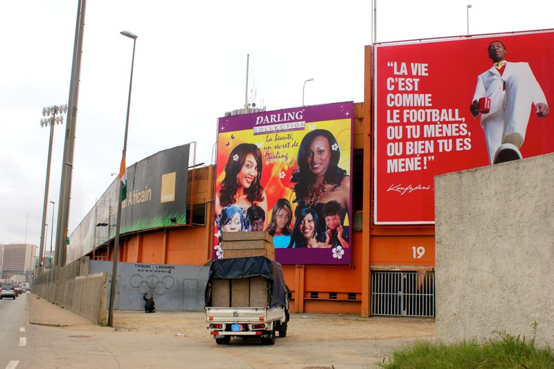 La Vie cest comme le Football.jpg