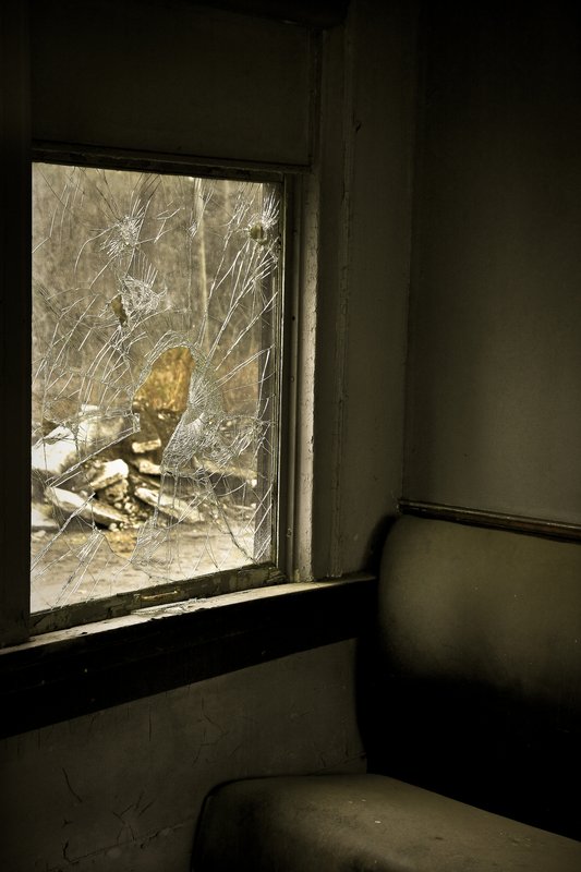 Haunted School House and Train Yard --  PA Arpil  2009 (38).jpg