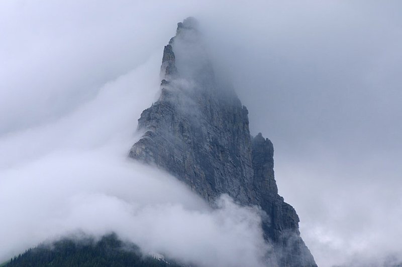 1227 Mountains . Clouds.jpg