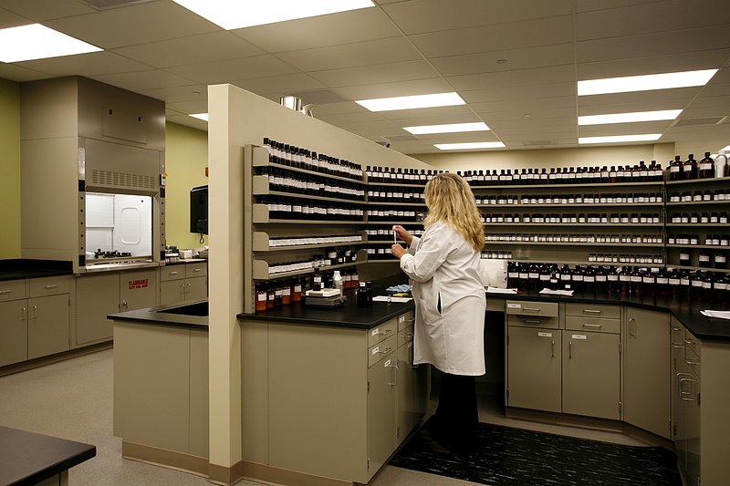 5506 Scent lab 3.jpg :: Client:  Hampshire Companies