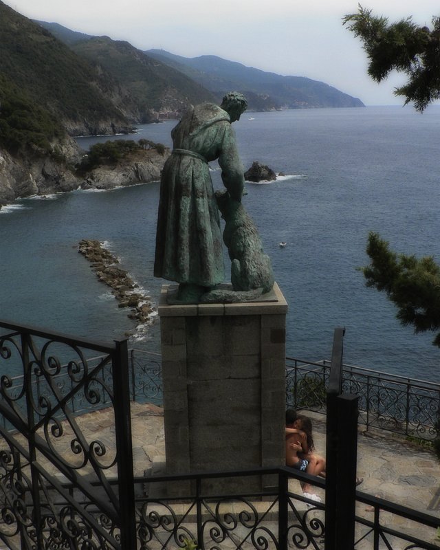 Cinque Terre Italy - Italian Lovers.jpg