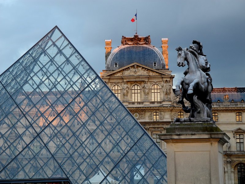 Louvre Paris 4031.jpg ::                                