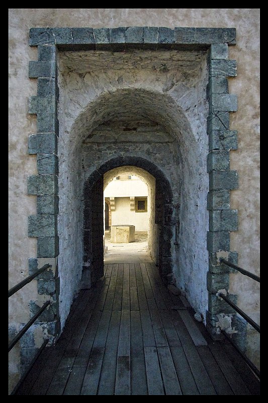 Old Fort 2 Quebec.jpg