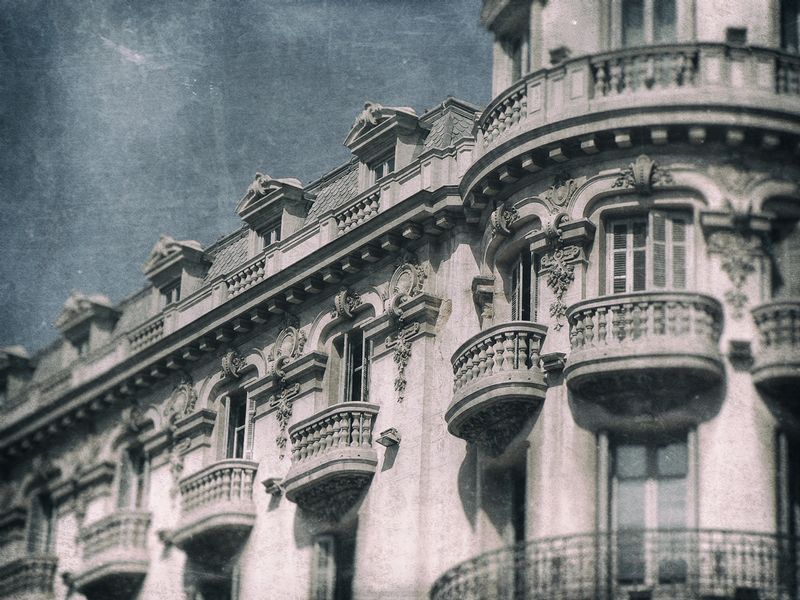 Madrid Building 0058.jpg