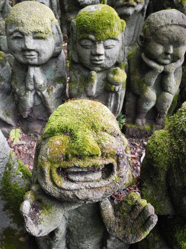 Whimsical statues 1155.jpg :: Taken at the Otagi Nenbutsu-ji Temple in Japan.There are 1200 whimsical statues here.