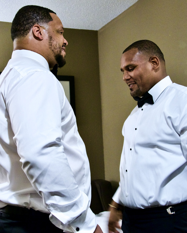 11-Groom L1250855.jpg