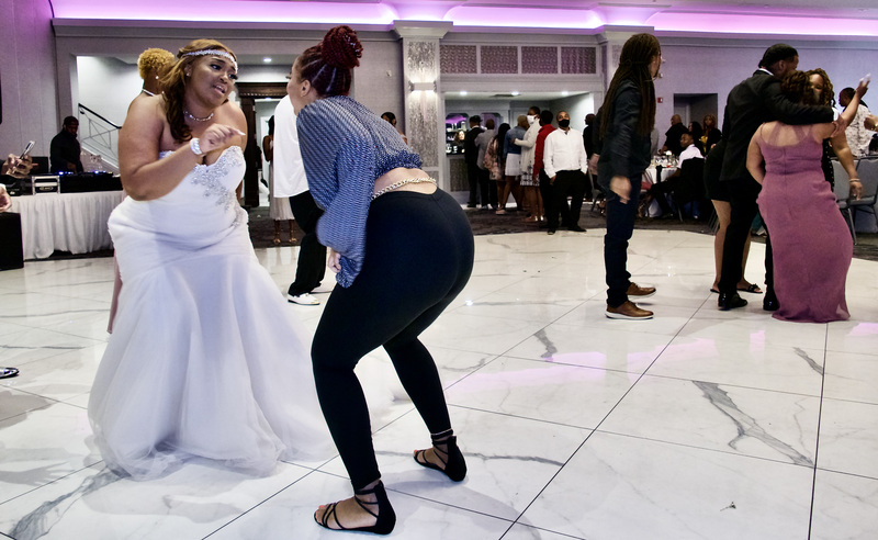 197-Reception2 L1260226(1).jpg