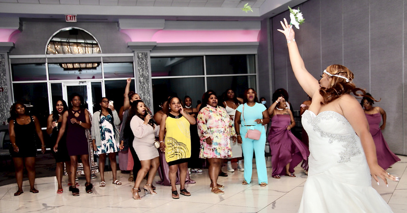 6-Bouquet Toss IMG_0466(1).jpg