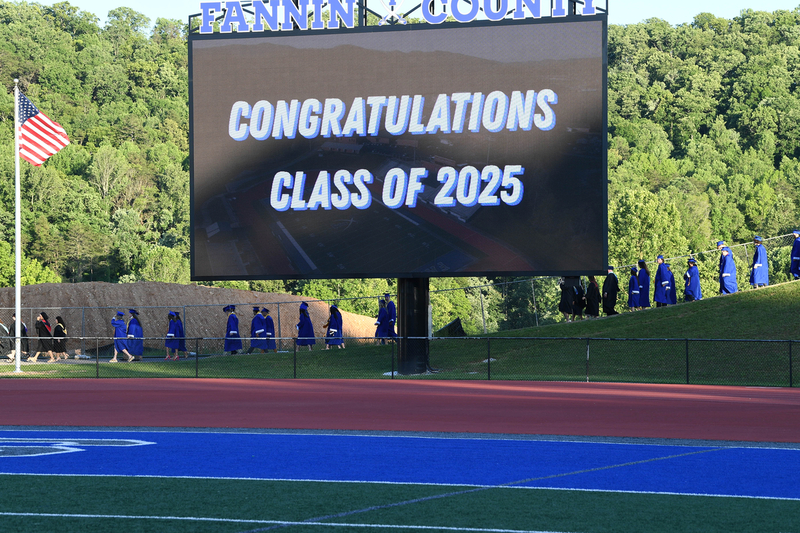 FCGrad250004.jpg