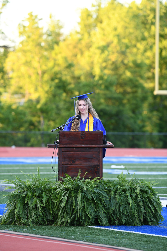 FCGrad250005.jpg