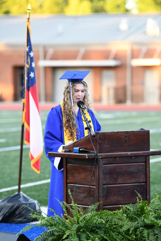 FCGrad250007.jpg