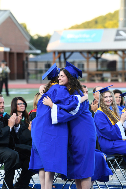 FCGrad250015.jpg