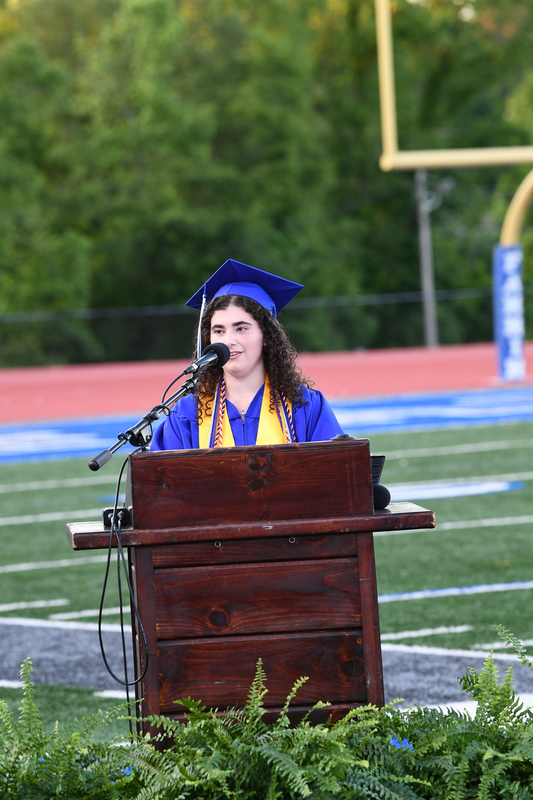 FCGrad250016.jpg