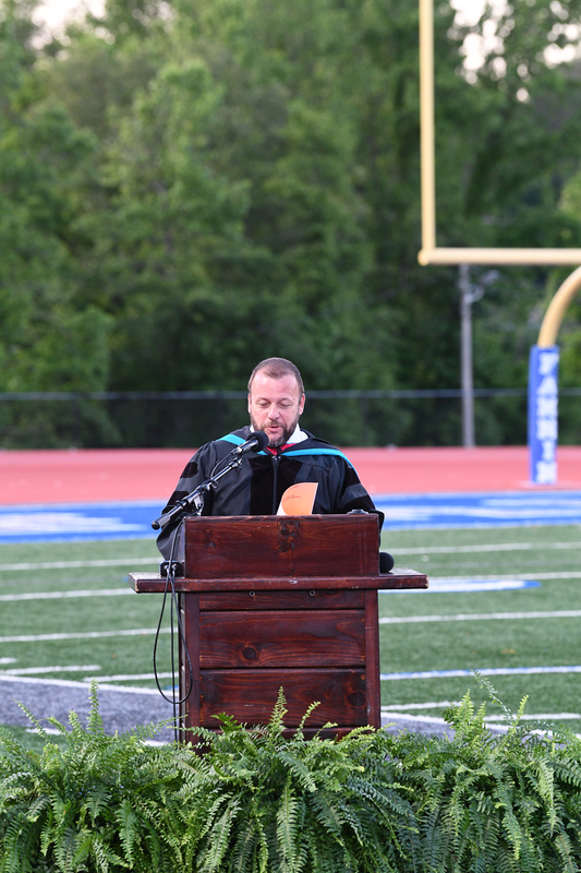 FCGrad250027.jpg