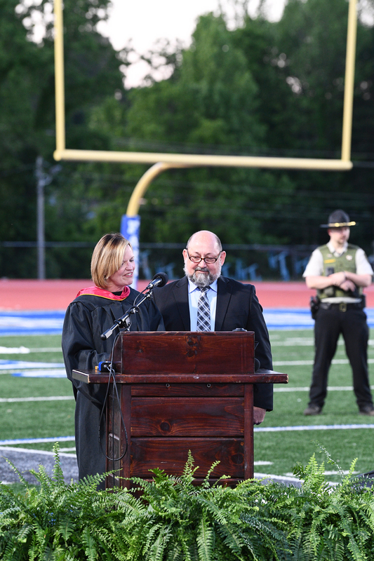 FCGrad250033.jpg