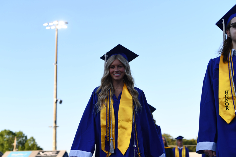 FCGrad250042.jpg
