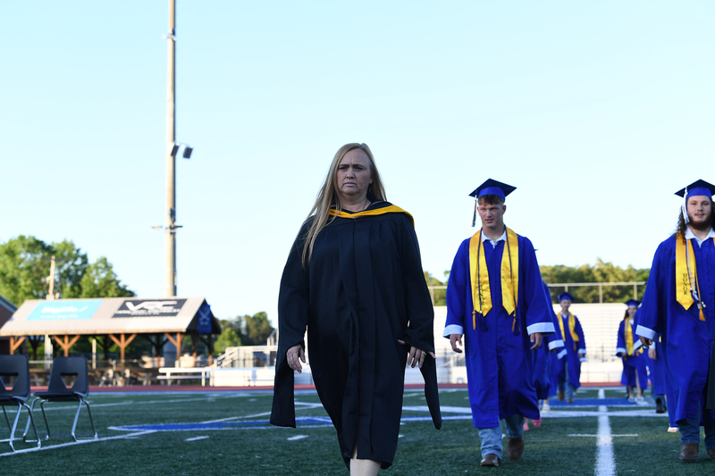 FCGrad250044.jpg