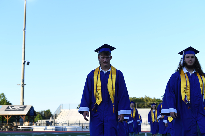 FCGrad250046.jpg