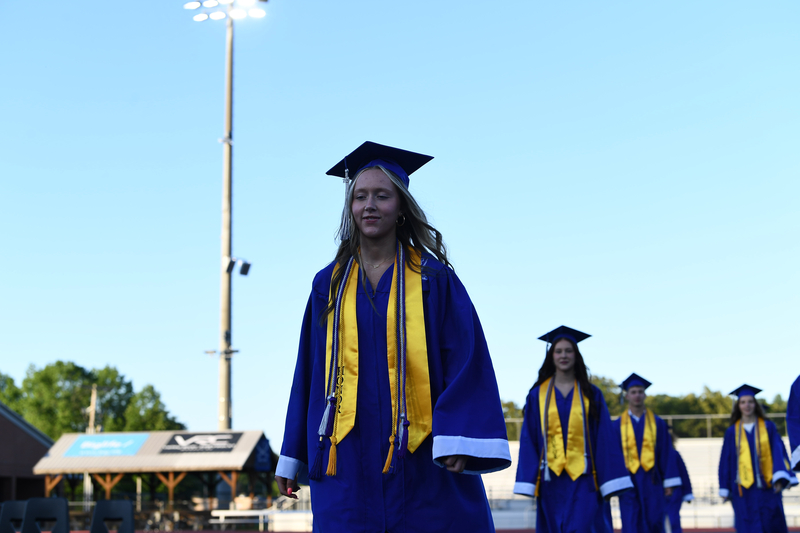 FCGrad250048.jpg