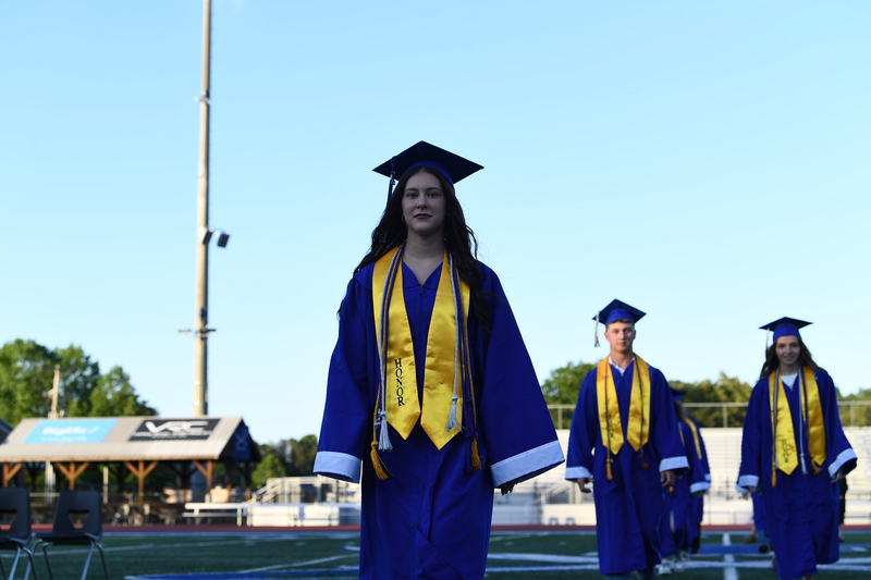 FCGrad250051.jpg