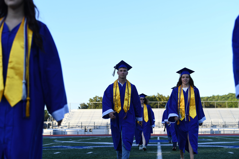 FCGrad250052.jpg