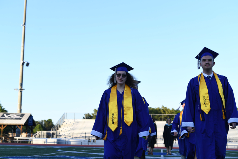 FCGrad250054.jpg