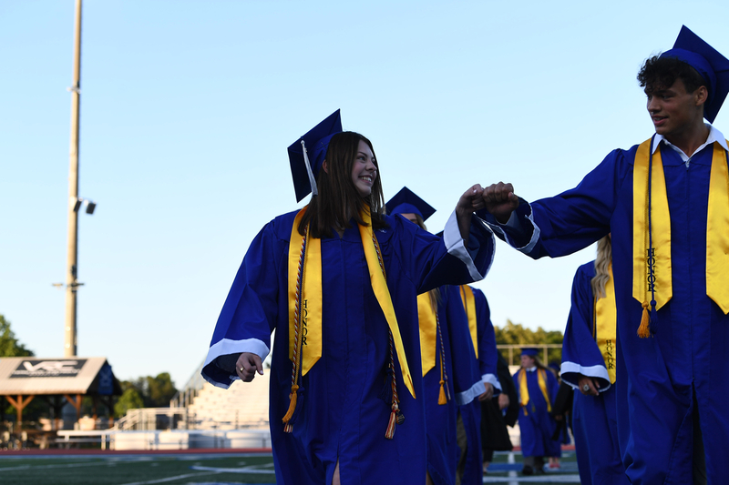 FCGrad250074.jpg