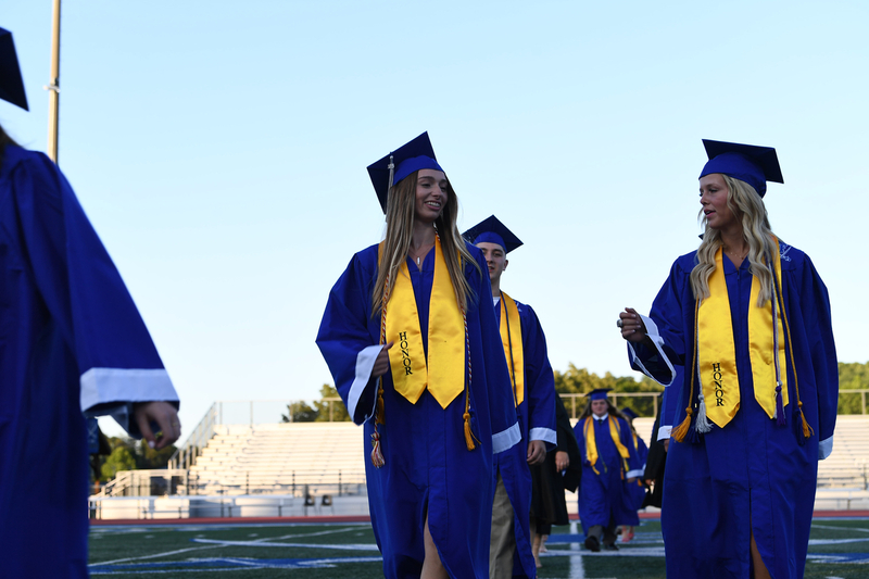 FCGrad250075.jpg
